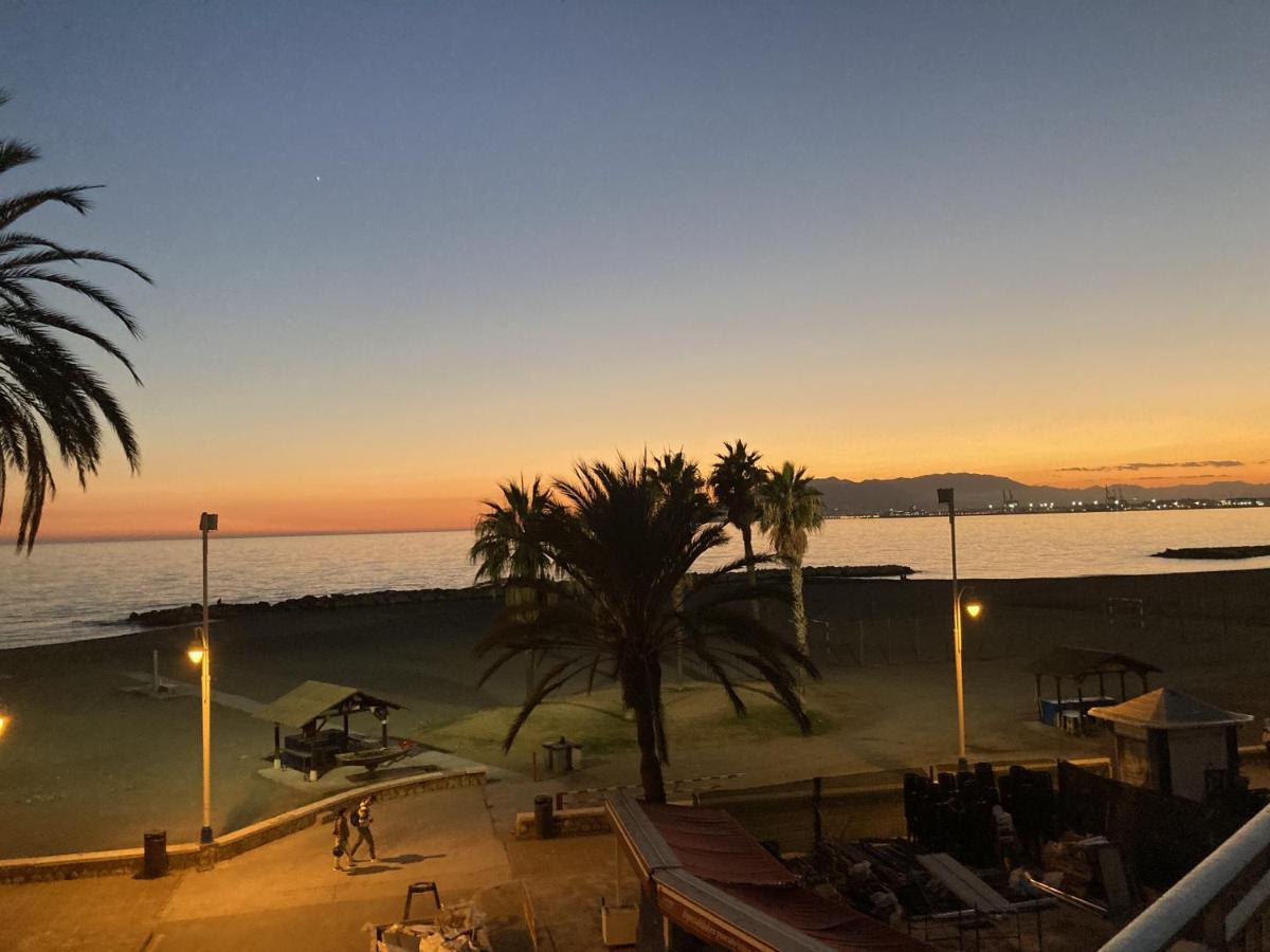 Sea & Wave Pedregalejo Beach Apartment Malaga Zewnętrze zdjęcie